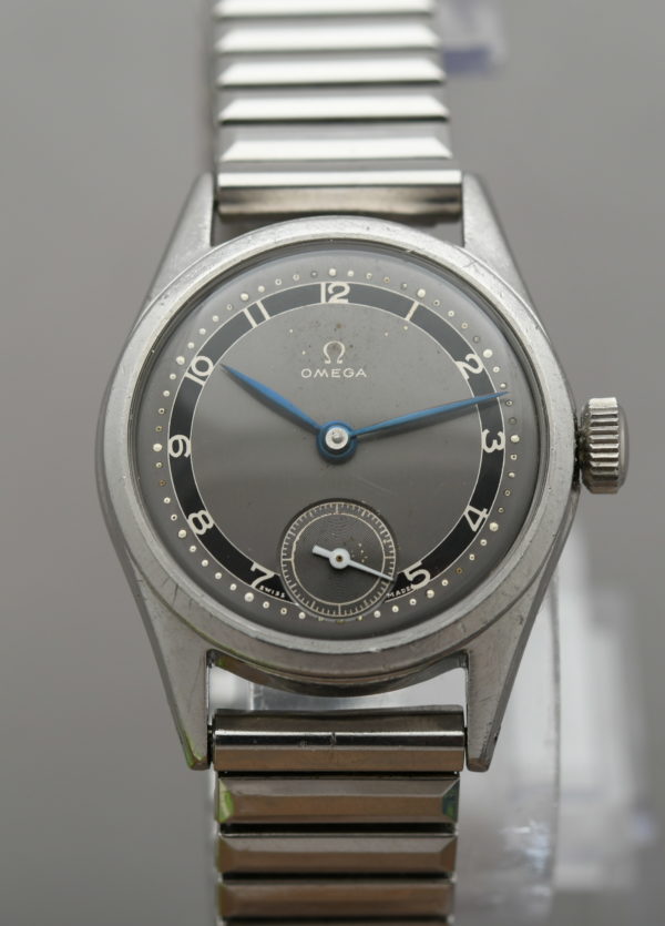 Wat20046 Omega 2542 with beutiful Zonedial in grey/black from 1947/48