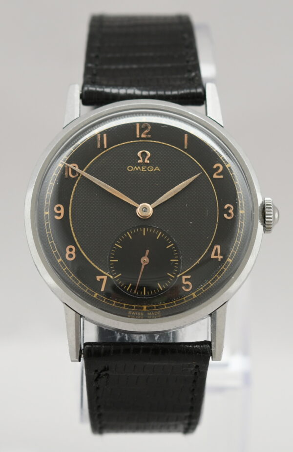 Wat20047 Omega Ref no 10564891 “Jumbo” with Black Honeycomb dial from 1944